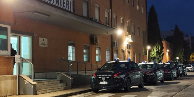 Contratti falsi e prostituzione