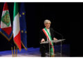'Urlati slogan terribili e usato impropriamente stemma Comune'