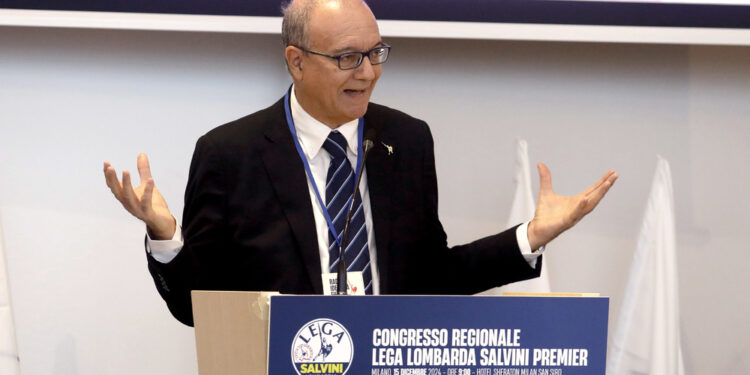 'Confonde la critica con l'offesa e l'ingiuria'