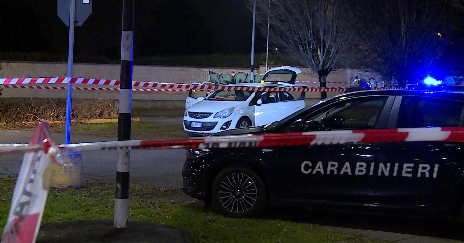 “Me lo sono trovato davanti, mi ha picchiato e ha cercato di strangolarmi. Poi la coltellata”