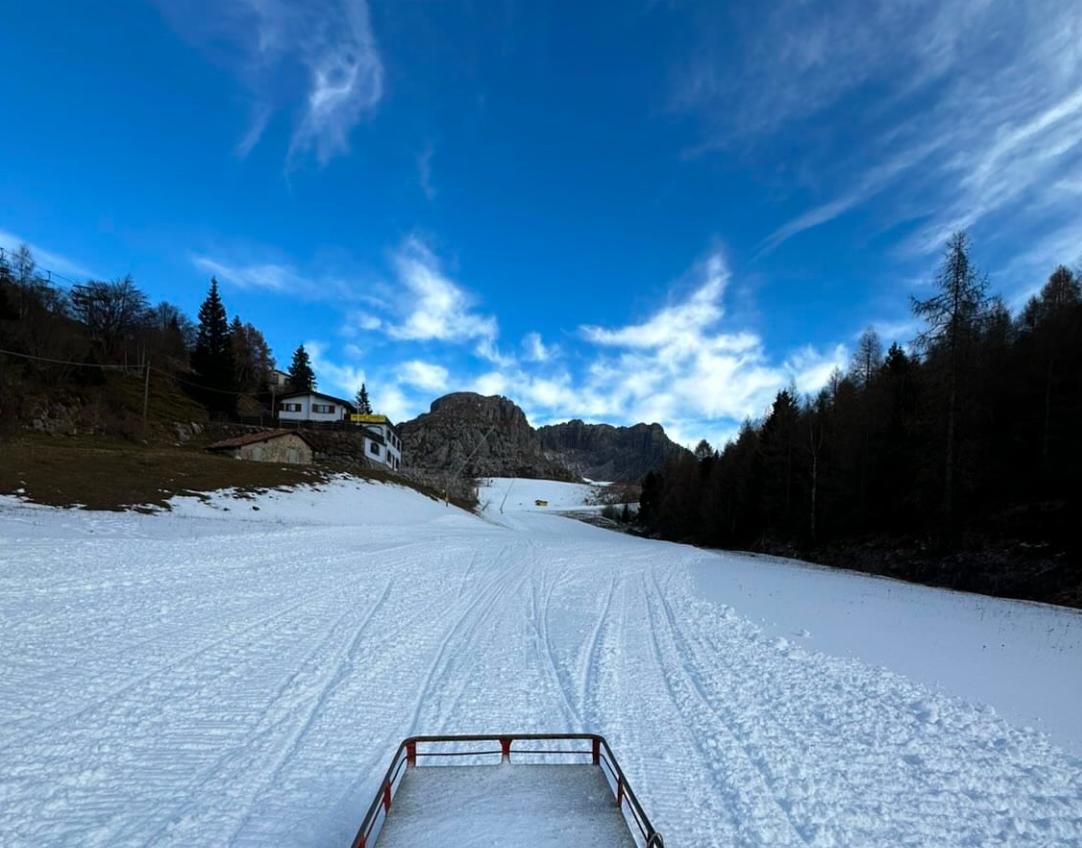 Sci: al via la stagione 2024-2025. Ecco i prezzi (cari) degli skipass