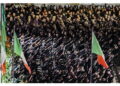 A poca distanza presidio antifascista con autonomi e studenti