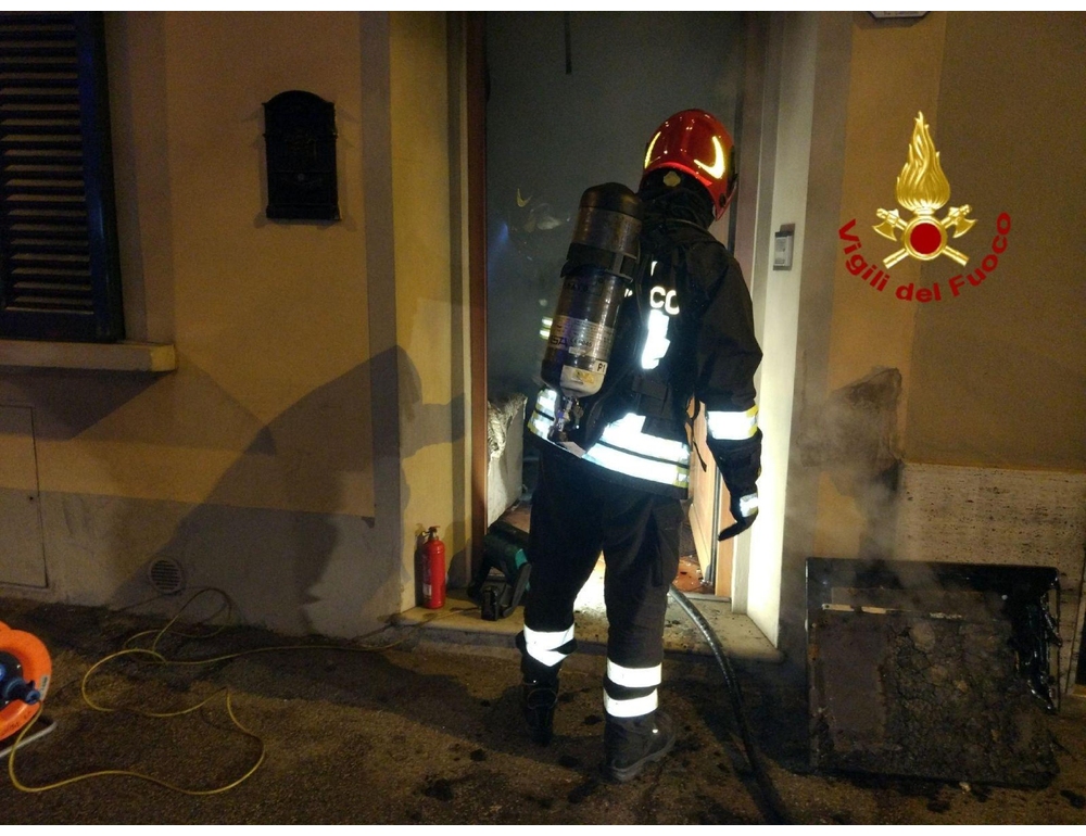 Capodanno, incendi in case a Carrara, Cavriglia e Pistoia