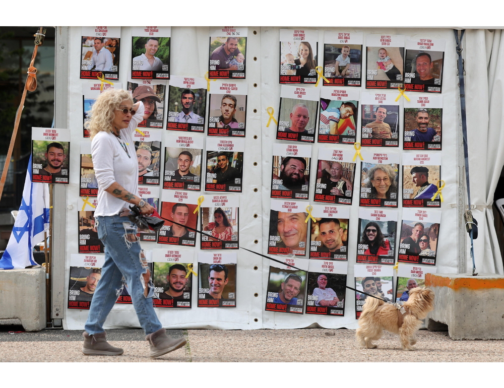 Media, ‘Hamas viola l’accordo ma Israele accetta lista ostaggi’