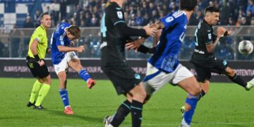 Como-Lazio nella stagione 2025-2026 (foto Roberto Colombo)