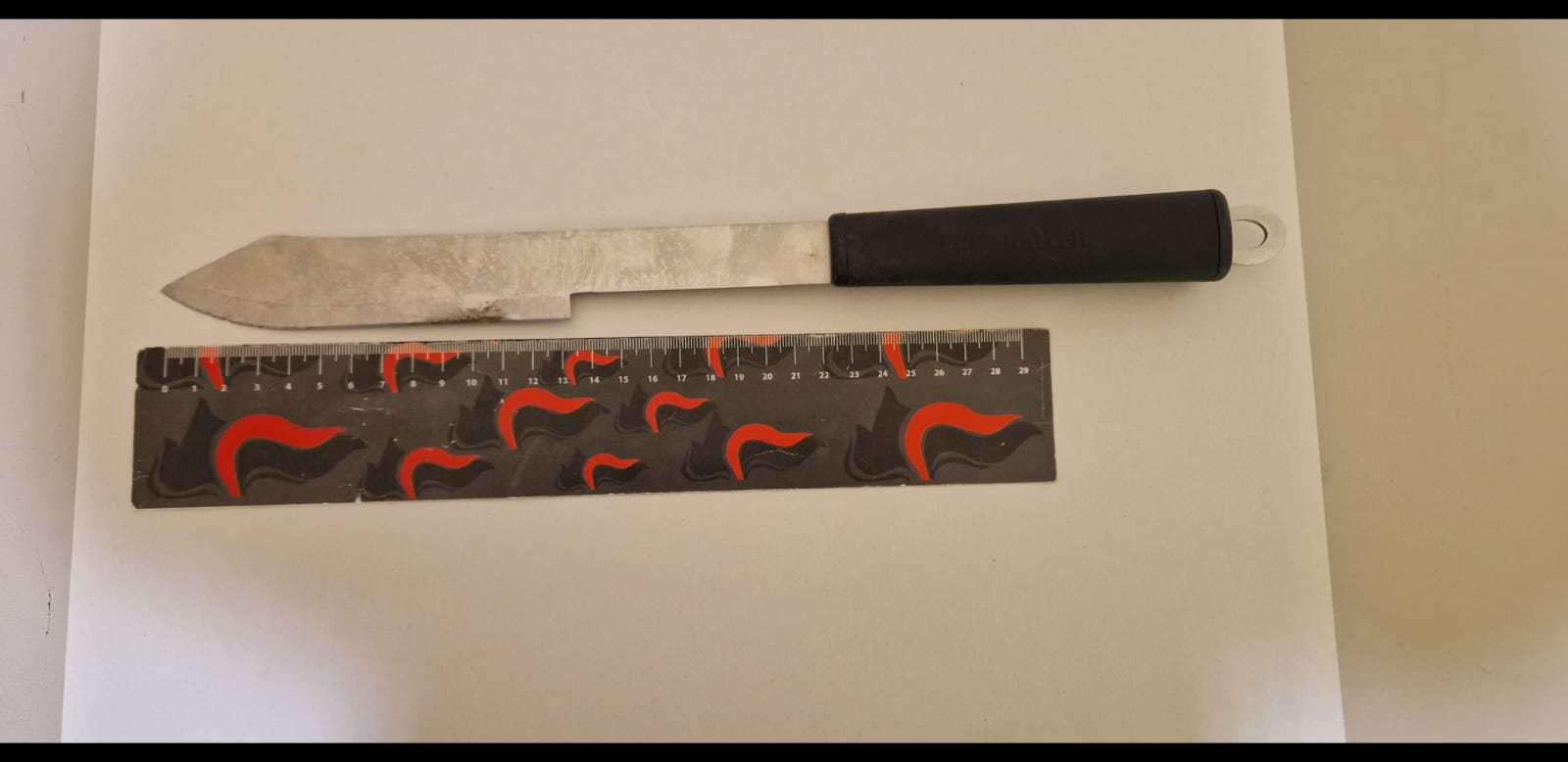 Cermenate, in discoteca con un machete, denunciato dai carabinieri 18enne brianzolo