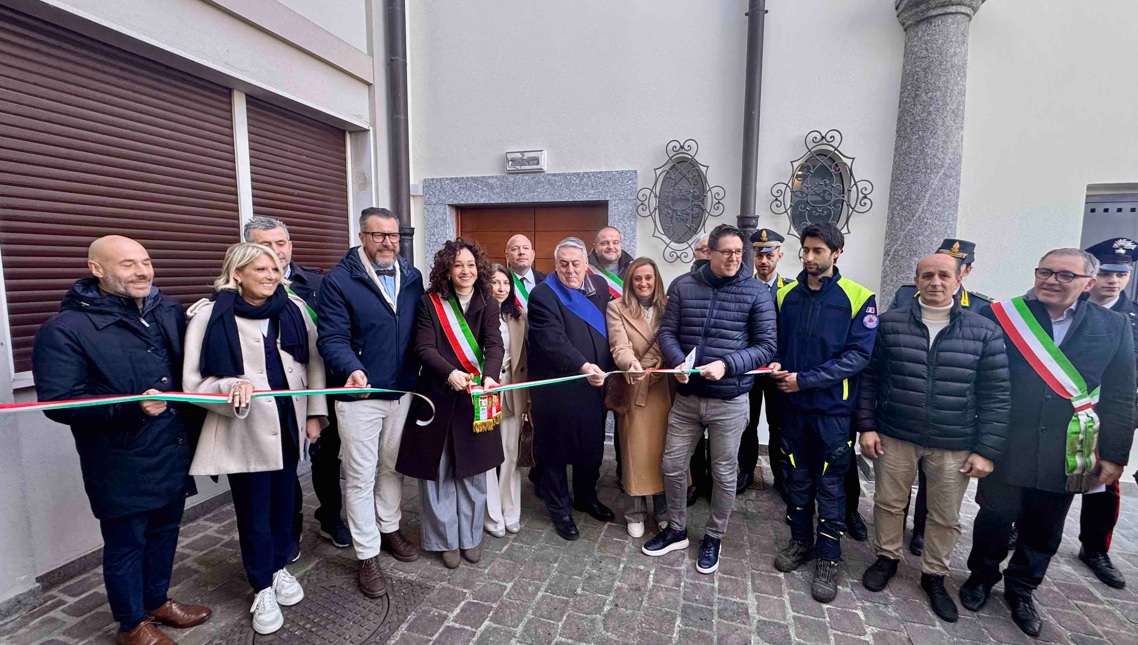 Inaugurato il nuovo salone dei convegni di Cantù. Il sindaco: “È il cuore pulsante della vita civica e culturale”