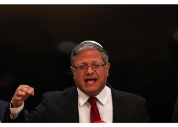 L'ex ministro israeliano invoca il blocco completo degli aiuti