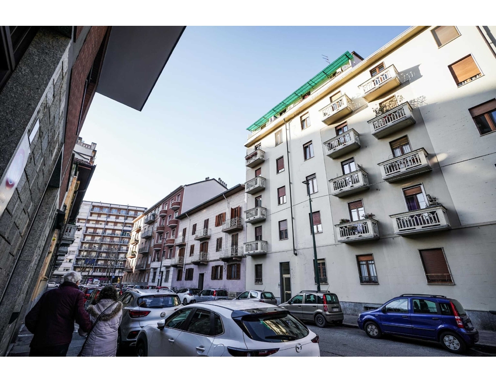 Una donna di 51 anni muore in un incidente domestico sul balcone