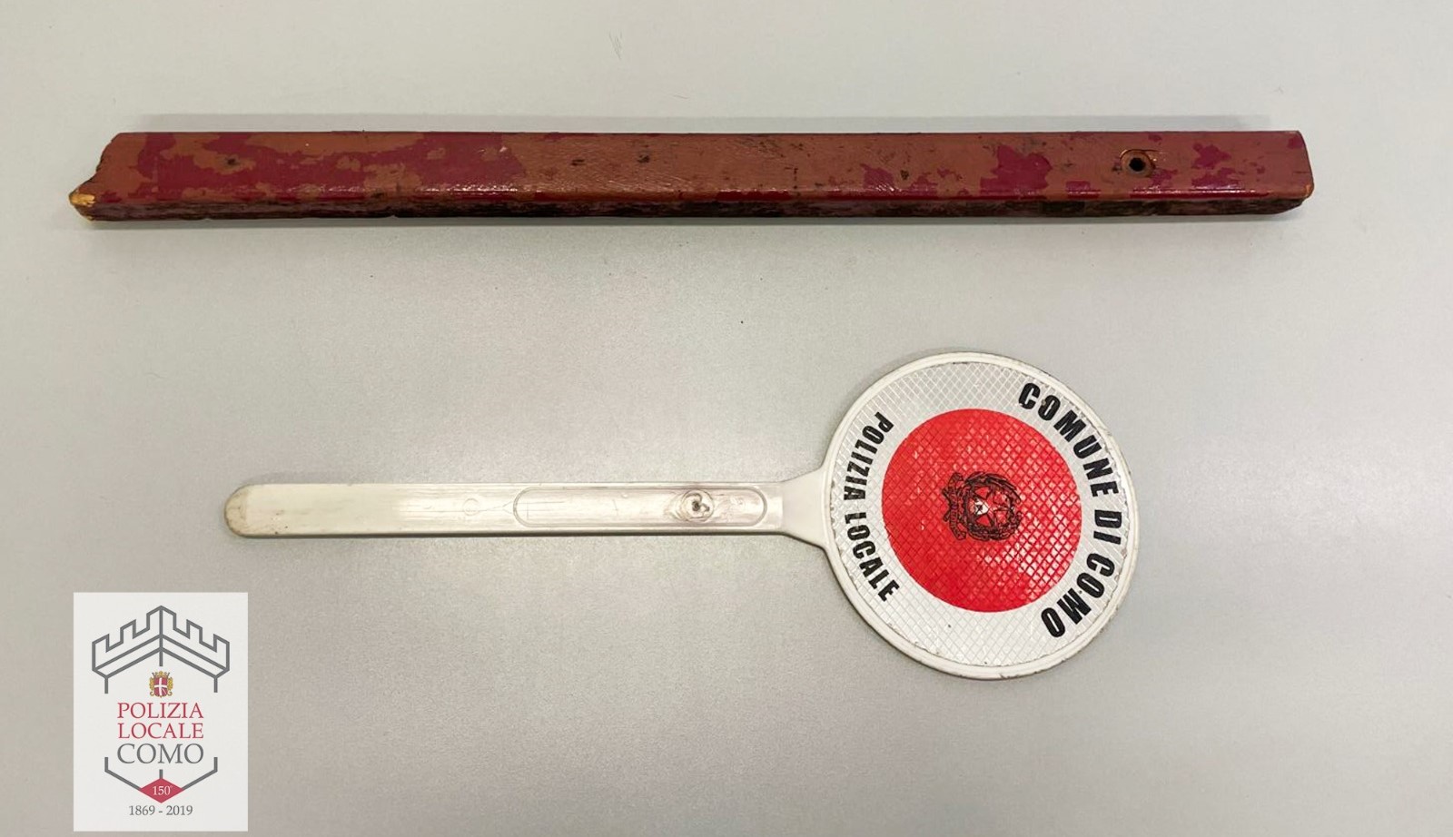 Como, piazza Volta: minaccia i passanti con un bastone, 21enne somalo denunciato