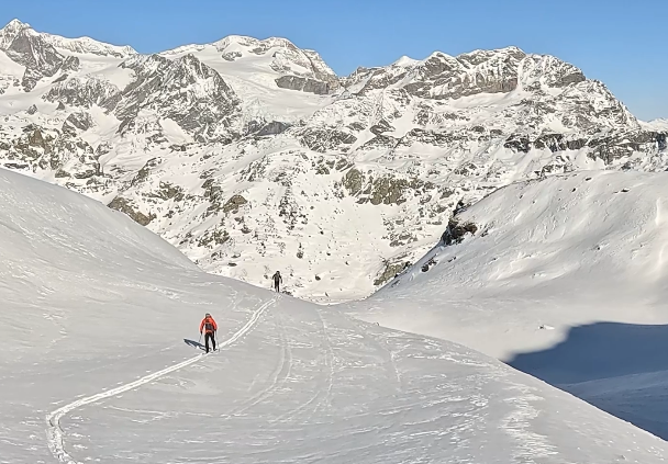 Fine settimana tra nuvole, pioggia e neve