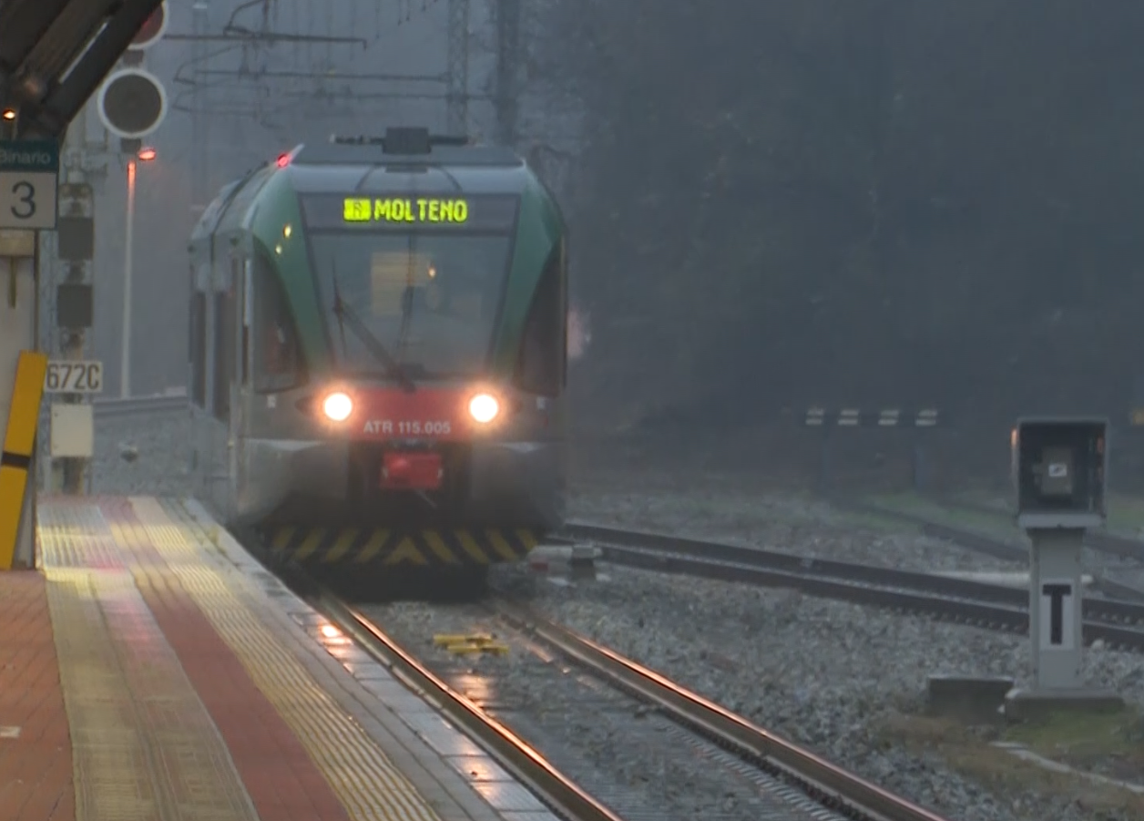 Treni, elettrificazione Como-Lecco: “Se la chiusura è inevitabile, si facciano tutti i lavori”