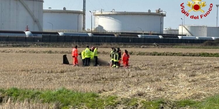 In corso le operazioni di recupero del corpo