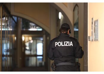 L'uomo bloccato dopo 'una lunga opera di persuasione'