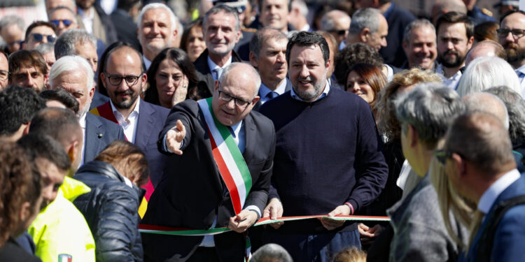 Era chiuso da ottobre 2021 dopo un incendio