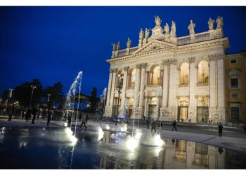 Accese le 12 fontane. C'è un 'manuale' per gli eventi