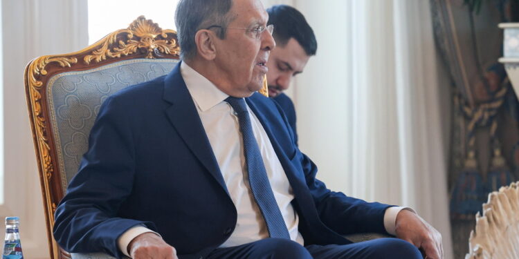 'Continuano a incitare Kiev alla guerra contro la Russia'