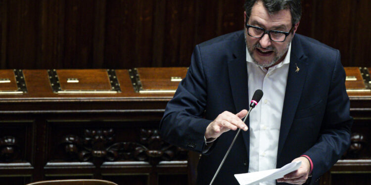 'Doveroso abbassare i toni e soffocare le pulsioni belliciste'