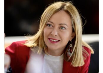 'Auguri con affetto e gratitudine per la sua guida preziosa'