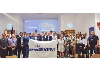 L'iniziativa editoriale nasce in Italia grazie al Gruppo Sae