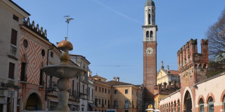 L'aggressione è avvenuta nel centro di Thiene
