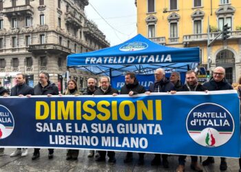 'Il sindaco lasci per serietà e per rispetto dei cittadini'