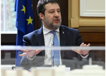 'Pnrr prevedeva 3.000 bus elettrici ma 2.000 li fanno in Cina'