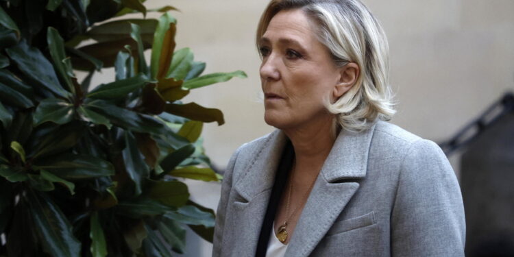 Insieme ad altri 8 eurodeputati