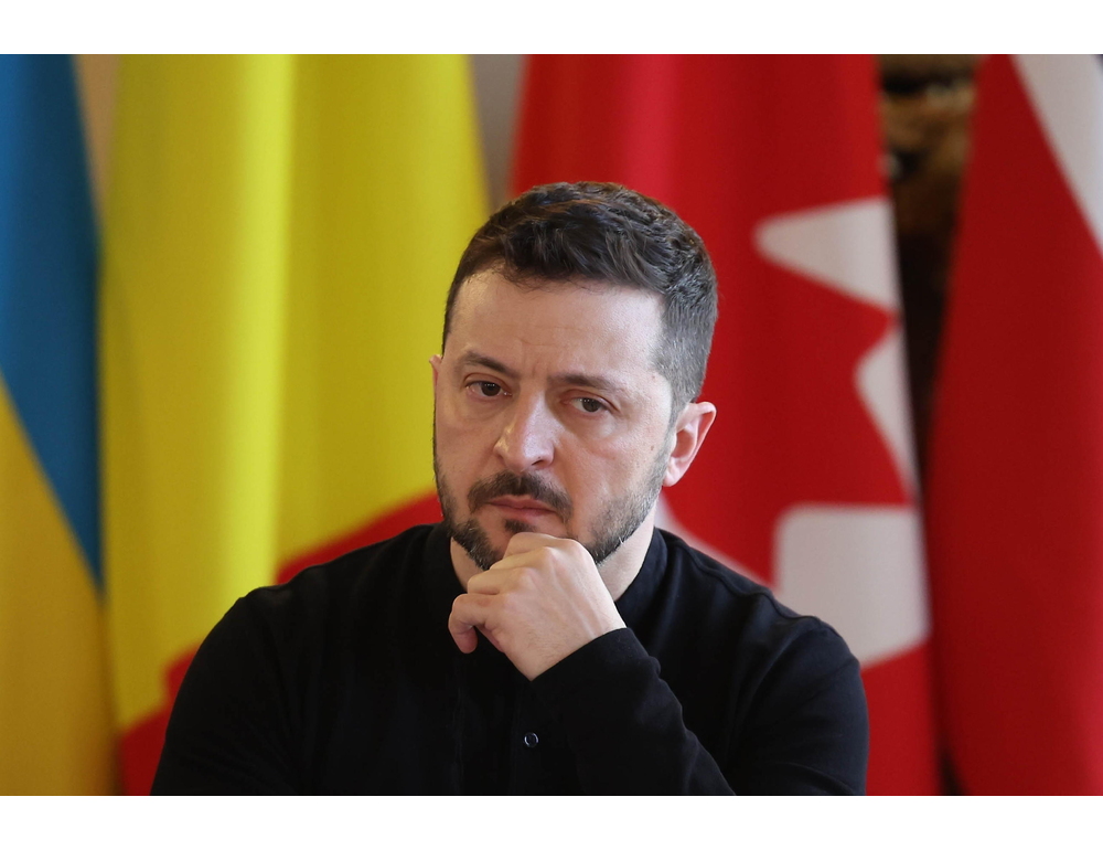 Zelensky, dimettermi? Sì per Kiev in Nato ma mi ricandido