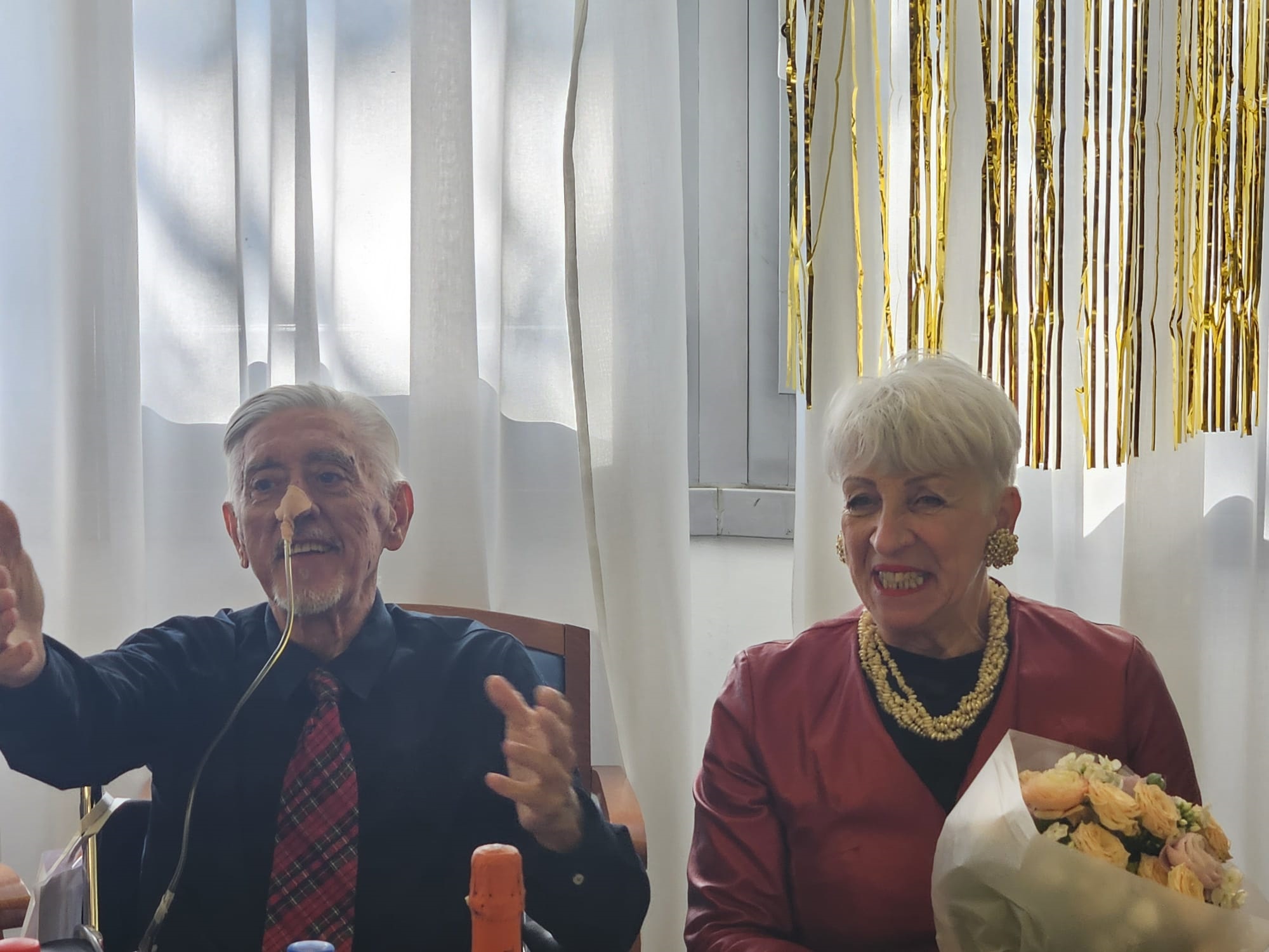 La festa per i 50 anni di matrimonio, Fabrizio Sgheiz rinnova le promesse con la moglie Eliana