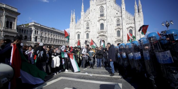 In corteo attesa Schlein