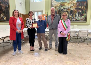 In Comune a Vignola una targa per ricordare la generosità