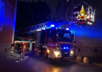 Sul posto i carabinieri che non escludono alcuna ipotesi