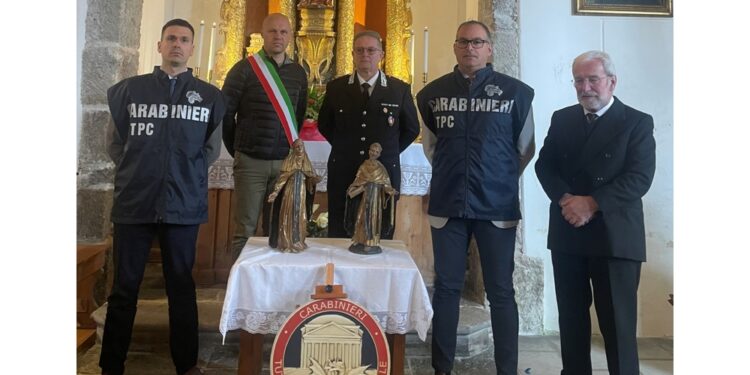 Furono sottratte da una chiesta di Udine. Restituite oggi