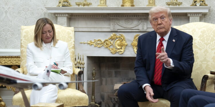 'Pieno sostegno a leadership Trump per negoziati'