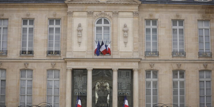 Nelle consultazioni di oggi a Parigi