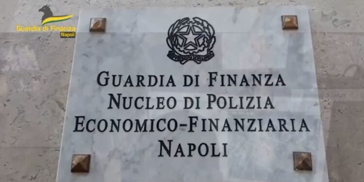 Nel Napoletano in carcere albanese e pregiudicato legato al clan