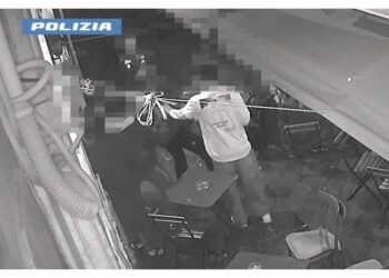 Vittima con naso fratturato. Tre obblighi dimora
