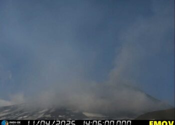 Modello prevede dispersione nube eruttiva in direzione Sud-Est