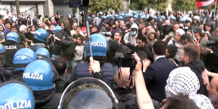 A Milano sabato scorso gli scontri