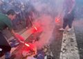 'Via il Pd dal corteo'