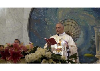 Vescovo Sassari ha convocato presbiteri e fedeli in Cattedrale
