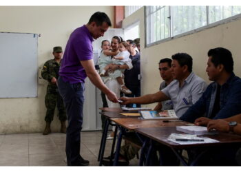 Uno dei due guiderà il paese sudamericano fino al maggio 2029