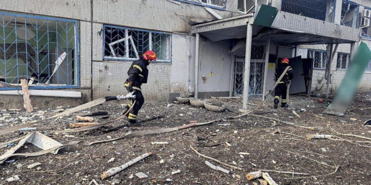 E 17 feriti. L'azione ieri nella città di Zelensky