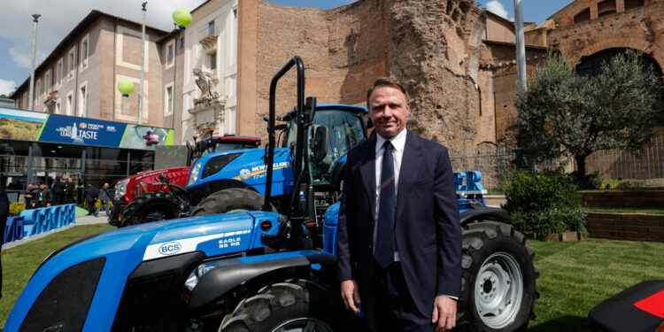 Apprensione dei mercati per dazi non faccia dimenticare i record