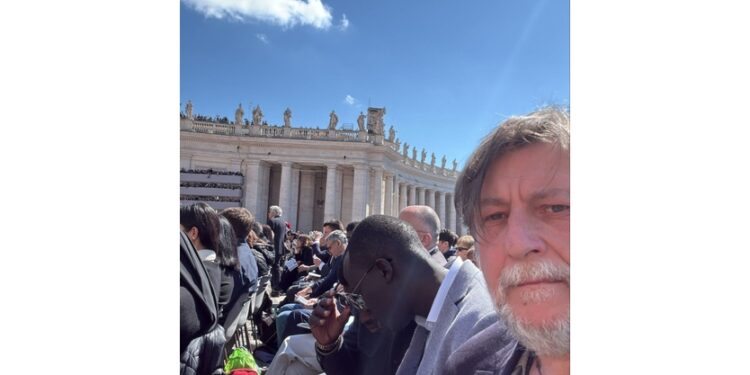 In piazza San Pietro anche una delegazione dell'Unhcr