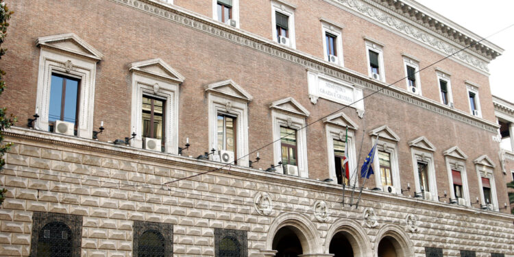 'Francesco un antipapa' avrebbe scritto sui social