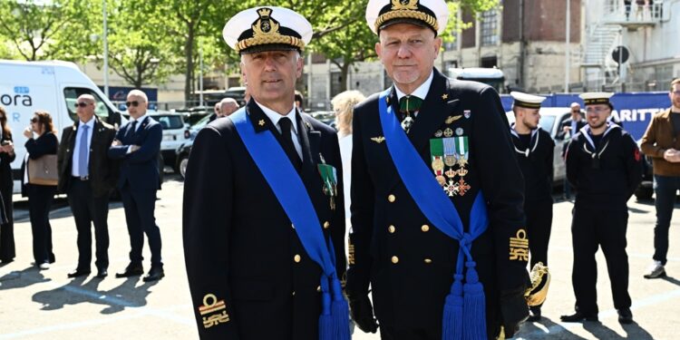 Il contrammiraglio Ranieri rileva il comando da Pellizzari