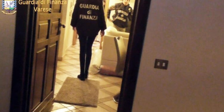 18 mesi per frode fiscale ma prima ha dovuto saldare il debito