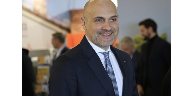 'Grazie sincero per il servizio silenzioso ma essenziale'